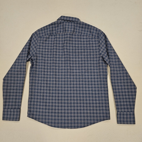 UNTUCKit Performance Flannel Button Down M - Picture 6 of 6